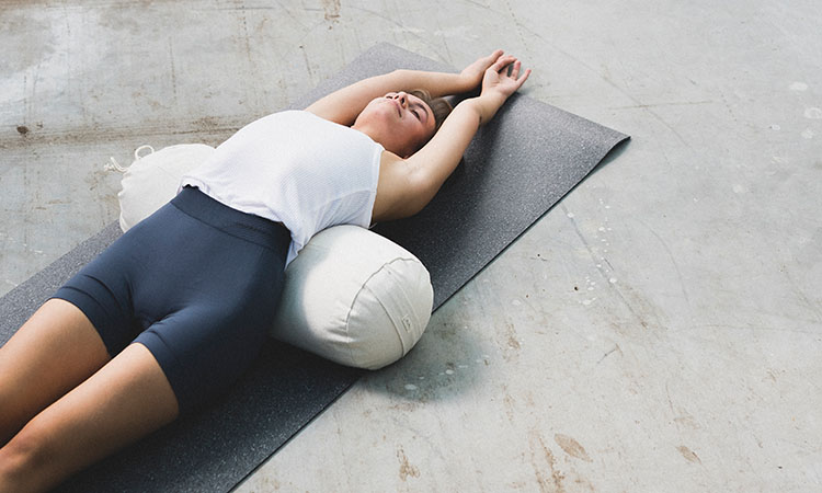 Yogamatte zum Dehnen und Entspannen